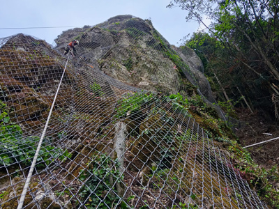 Consolidamento pareti rocciose
